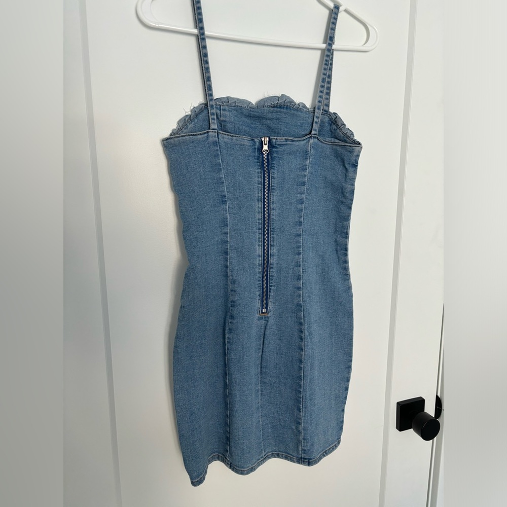 Denim Bodycon Ruffle Dress - Picture 5 of 7